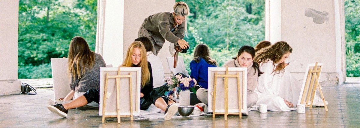 Art and Community: How Collective Creativity Shapes Design - Skew'd